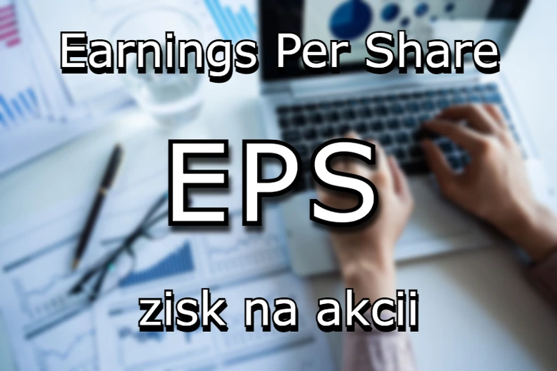 Osoba pracuje s finančními daty a EPS