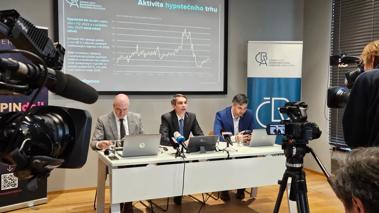 Tisková konference o hypotečním trhu