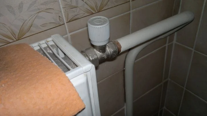Výpustní ventil na topení bez ventilu