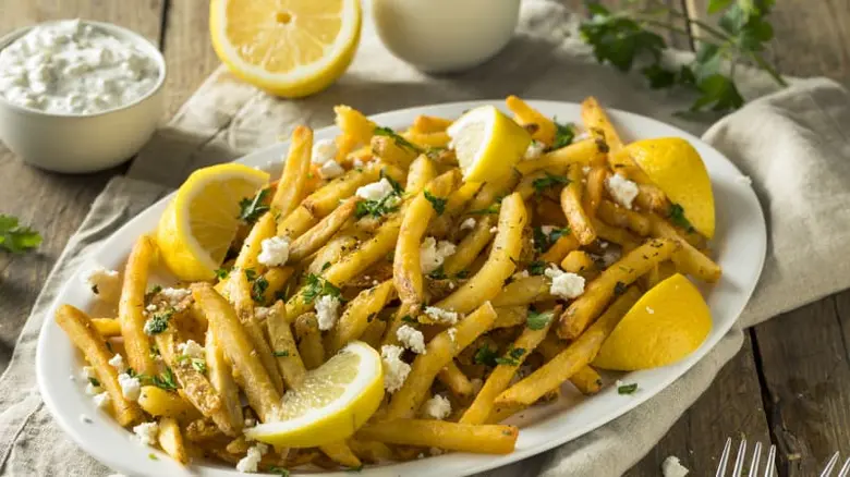 Opečené brambory v troubě s citronem a feta
