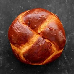 Tradiční vánočka – zlatě zpečená chlebíček