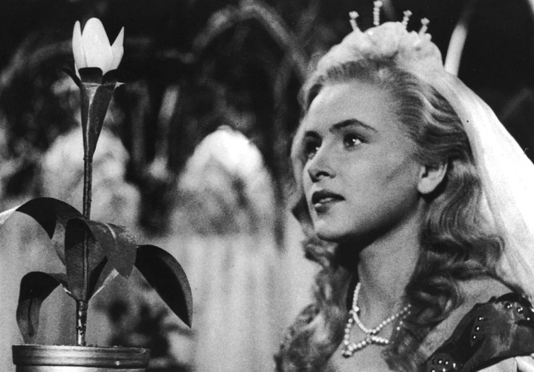 Hlavní herečka ve filmu Pyšná princezna