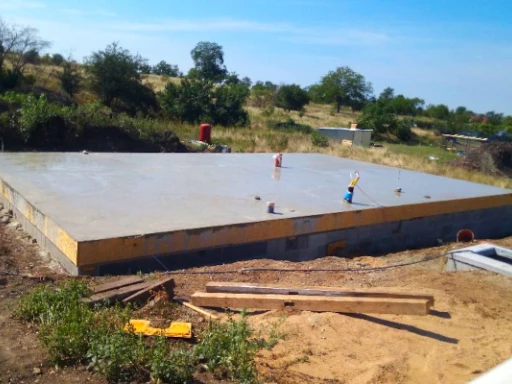 Plocha betonu po vysušení, stavba