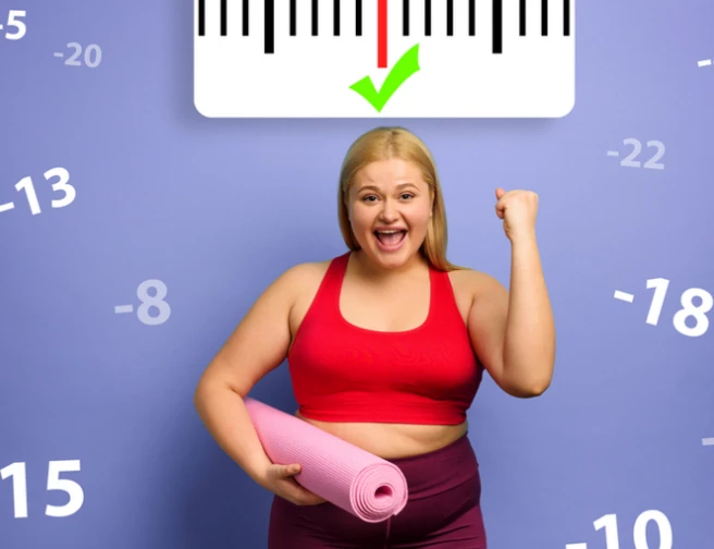 Žena s rolovaným jogamatem před grafem ukazujícím pokles váhy.