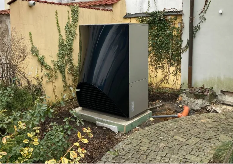 Venkovní tepelné čerpadlo pro vytápění domu
